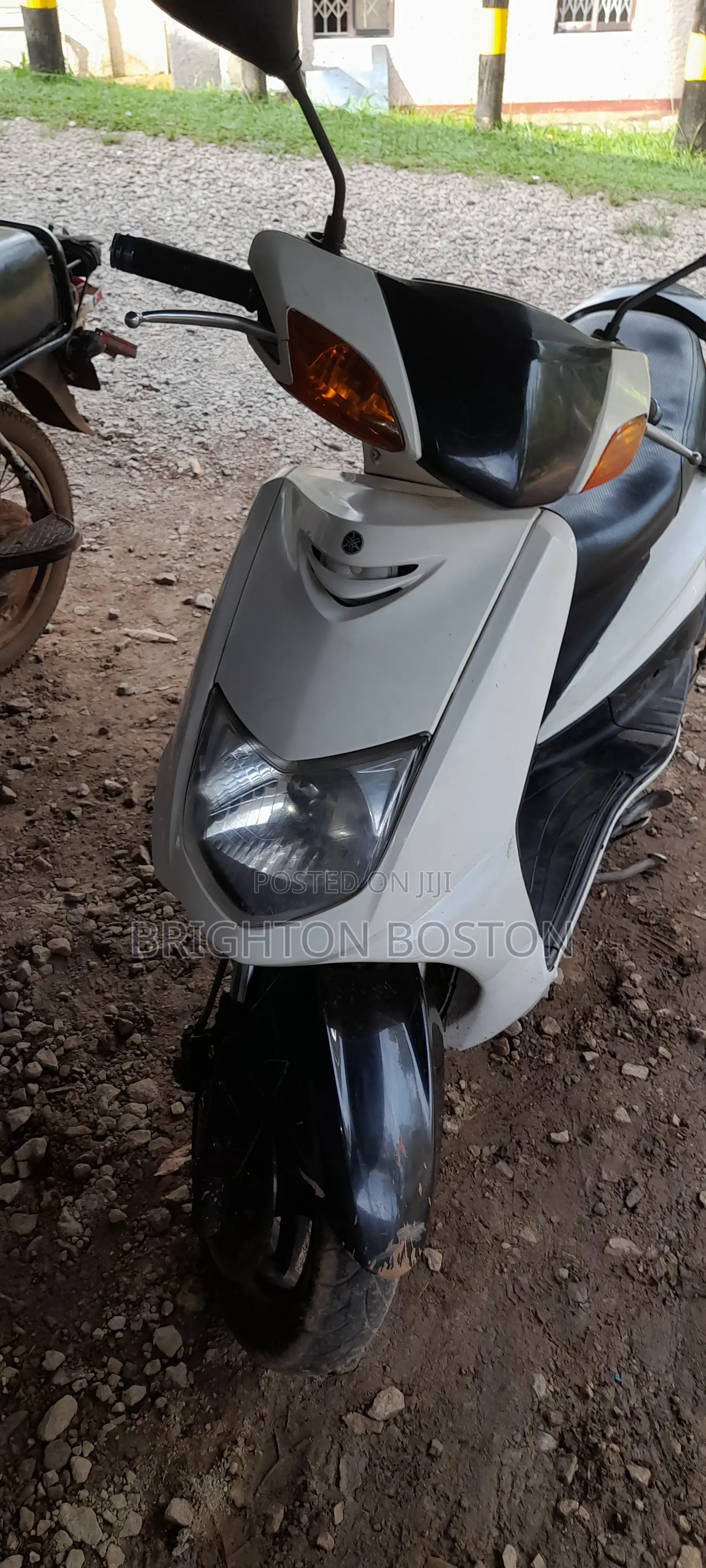 Yamaha 2007 White