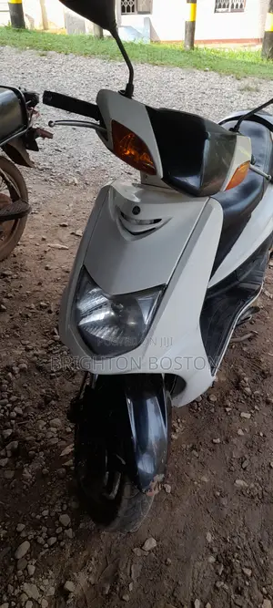 Yamaha 2007 White