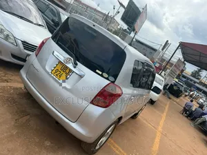 Toyota Ractis 1.5 AWD 2007 Silver