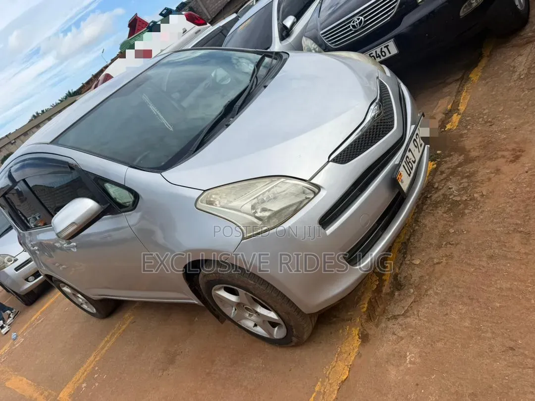 Toyota Ractis 1.5 AWD 2007 Silver