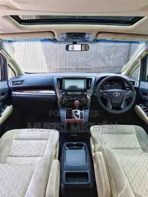 Toyota Alphard 2.5 Petrol AWD 2018 Silver