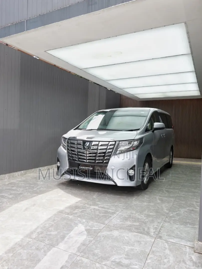 Toyota Alphard 2.5 Petrol AWD 2018 Silver