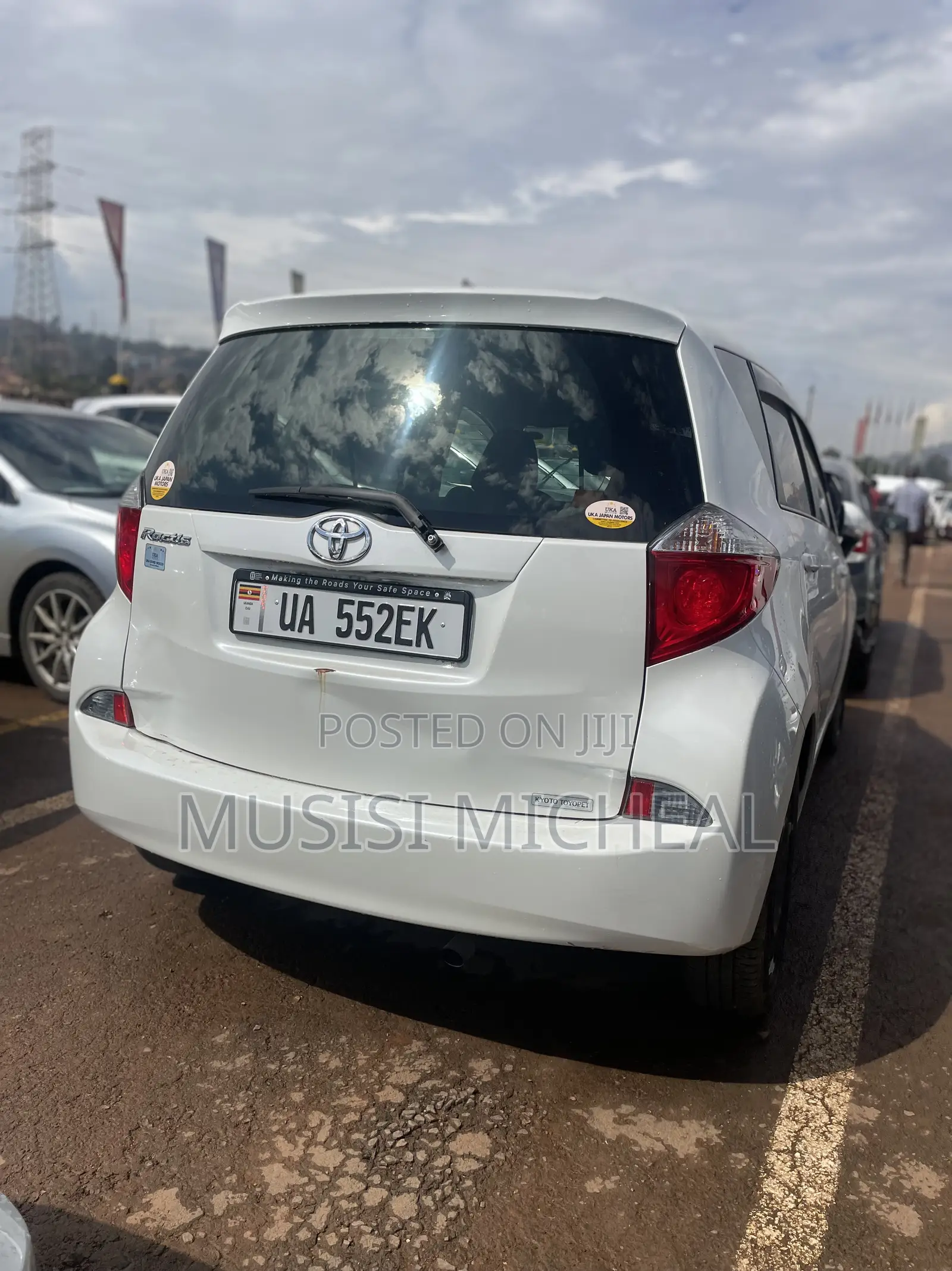 Toyota Ractis 1.5 FWD 2012 White