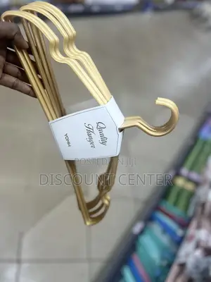 Plastic Classic Hangers Dozen