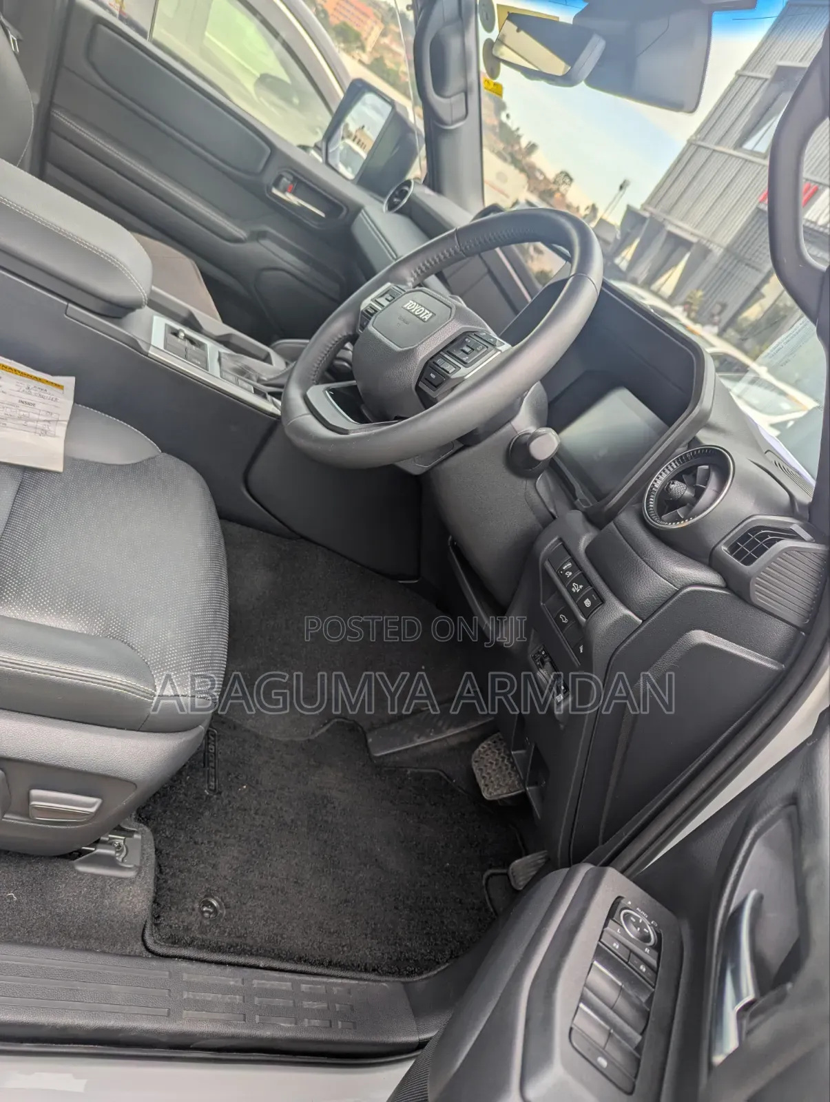 Toyota Land Cruiser Prado 2.7 2024 White