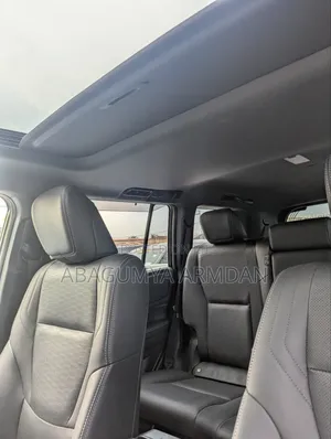 Toyota Land Cruiser Prado 2.7 2024 White