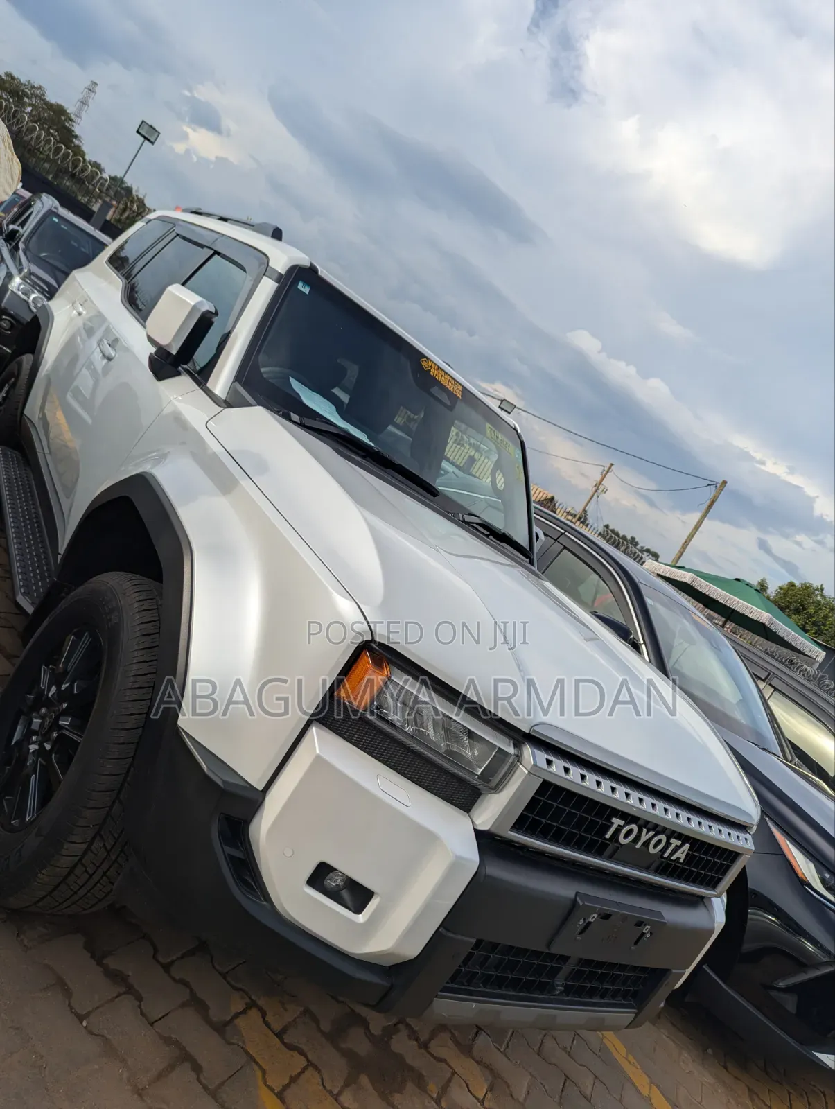 Toyota Land Cruiser Prado 2.7 2024 White