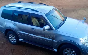 Mitsubishi Pajero V80 3.2 DI-D 2013 Gray
