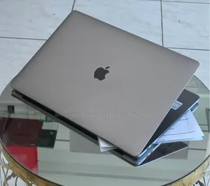 Laptop Apple MacBook Pro 2017 16GB Intel Core i7 SSD 1T