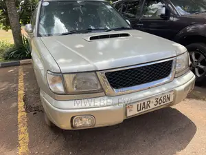 Subaru Forester Automatic 1999 Silver