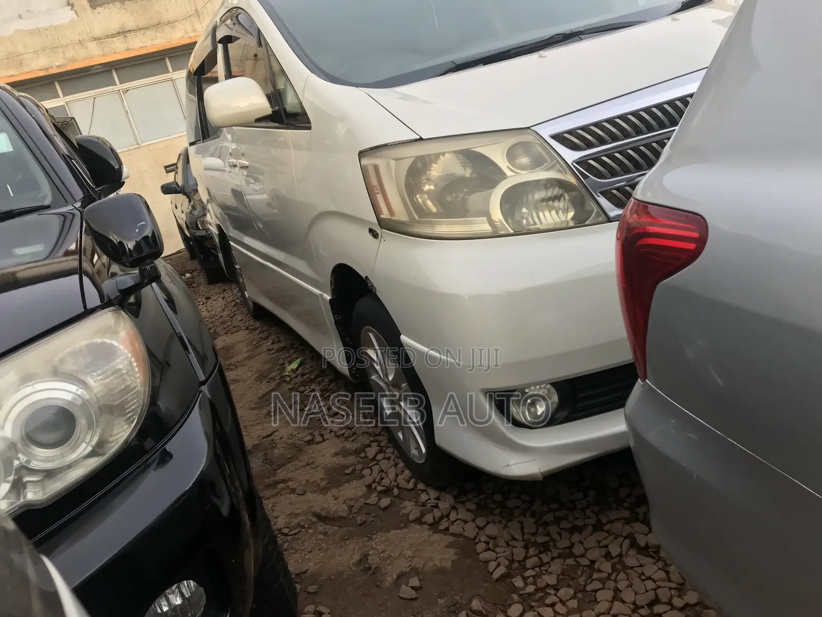 Toyota Alphard 2006 White