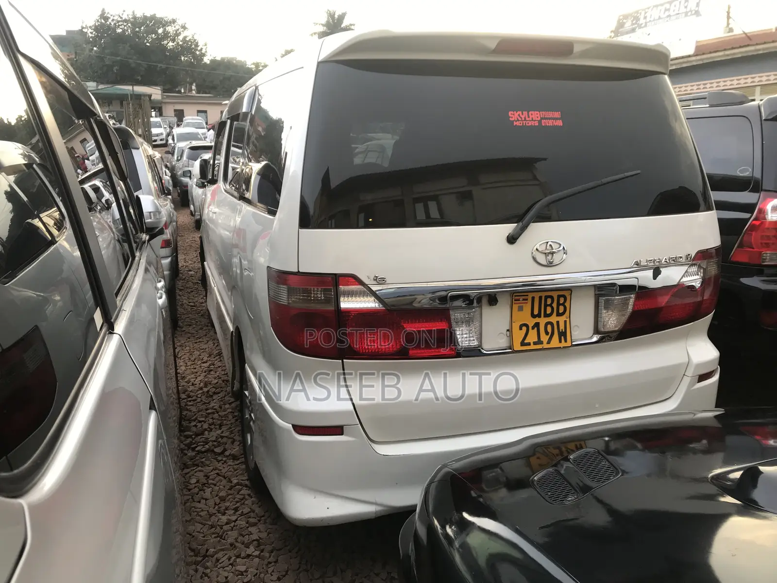 Toyota Alphard 2006 White