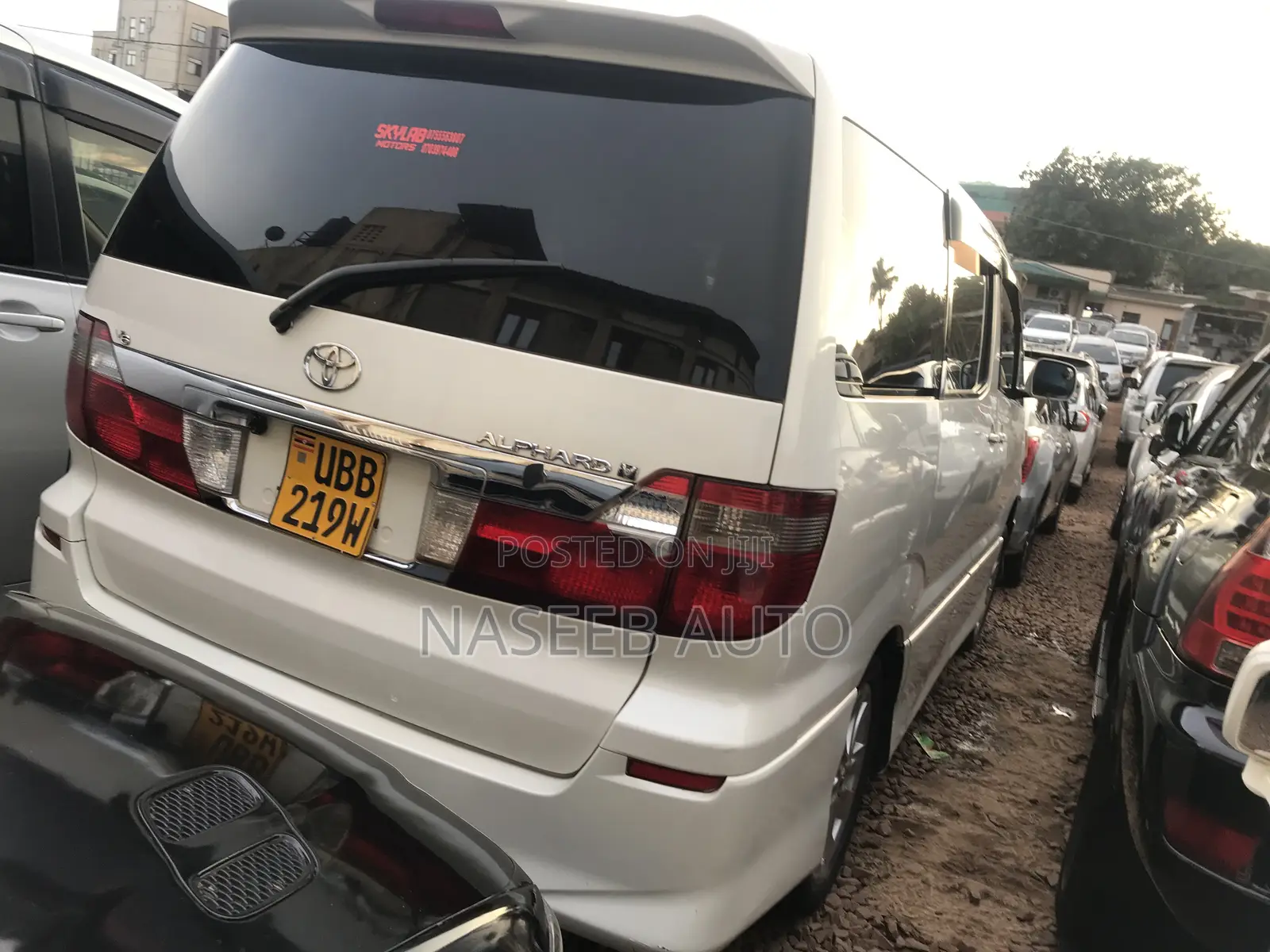 Toyota Alphard 2006 White