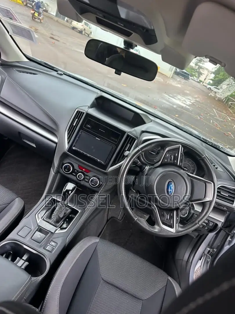 Subaru Impreza 2.0i Premium AWD Hatchback 2017 Silver