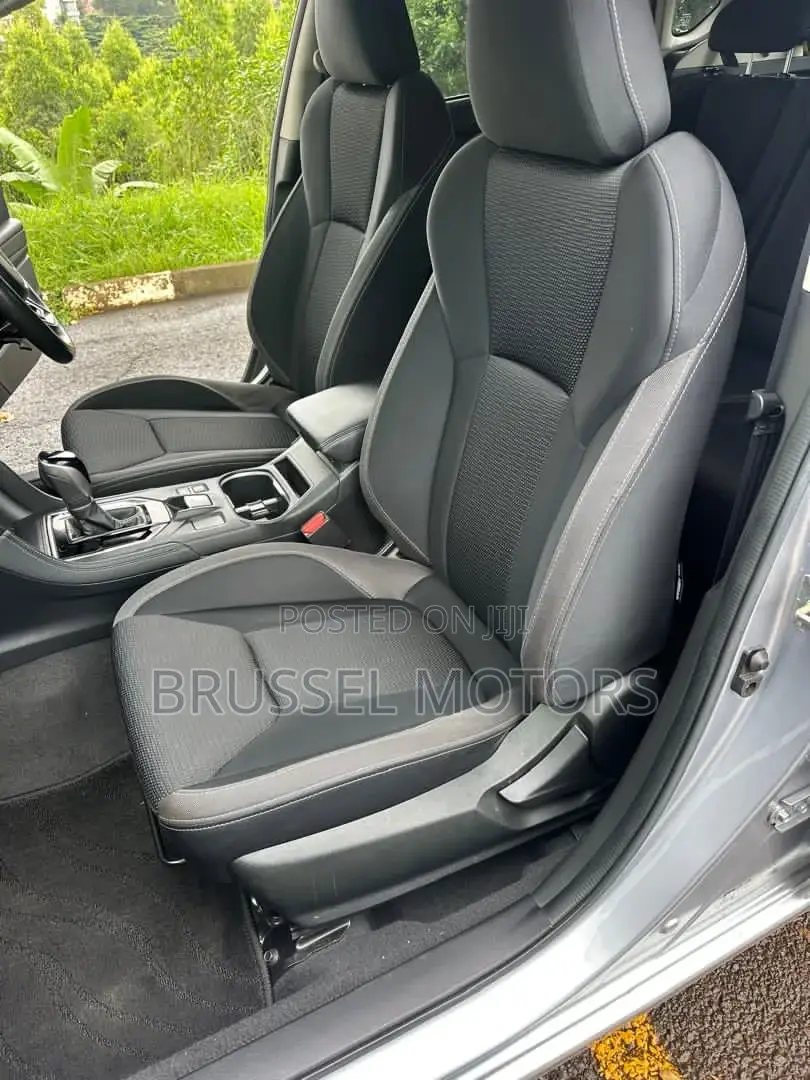 Subaru Impreza 2.0i Premium AWD Hatchback 2017 Silver