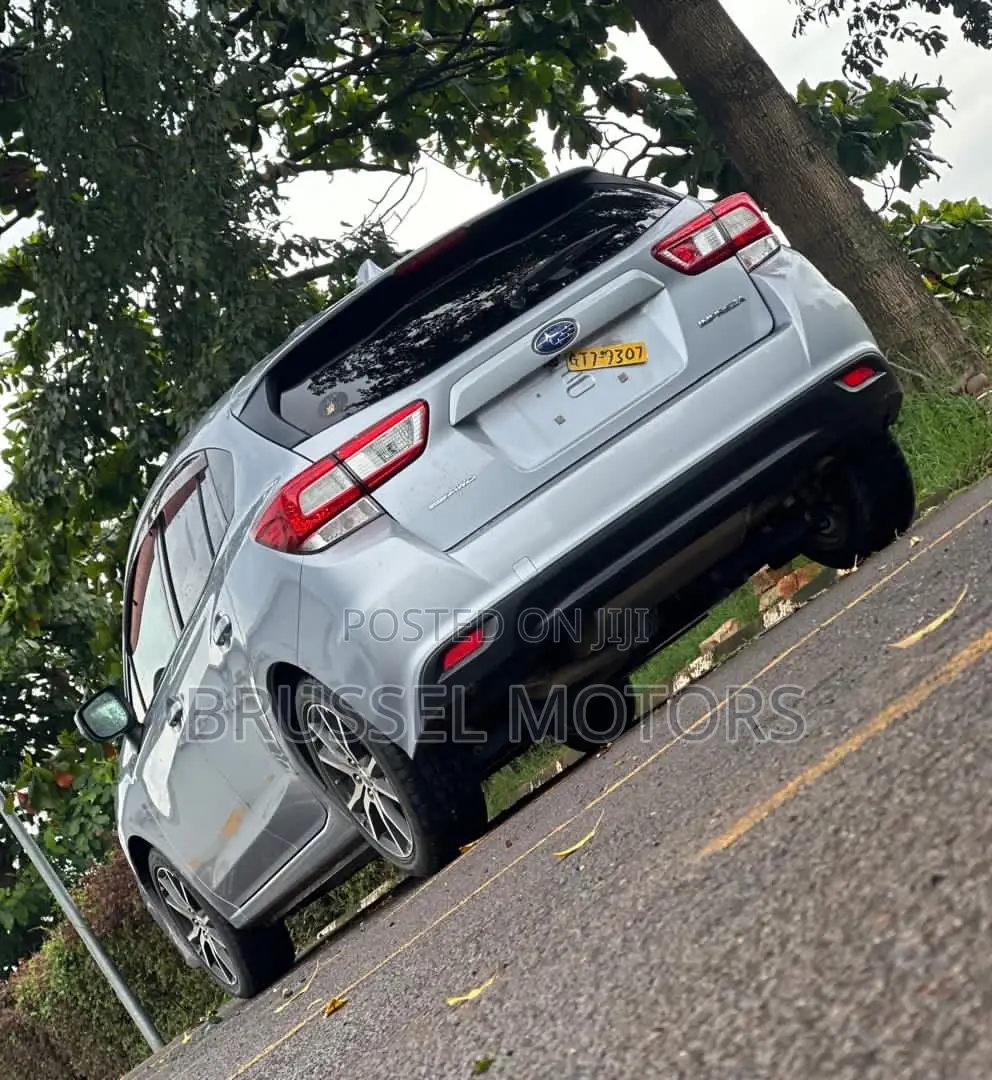 Subaru Impreza 2.0i Premium AWD Hatchback 2017 Silver