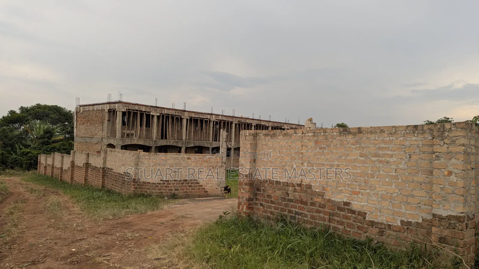7bdrm Block of Flats in Luwero TC for sale