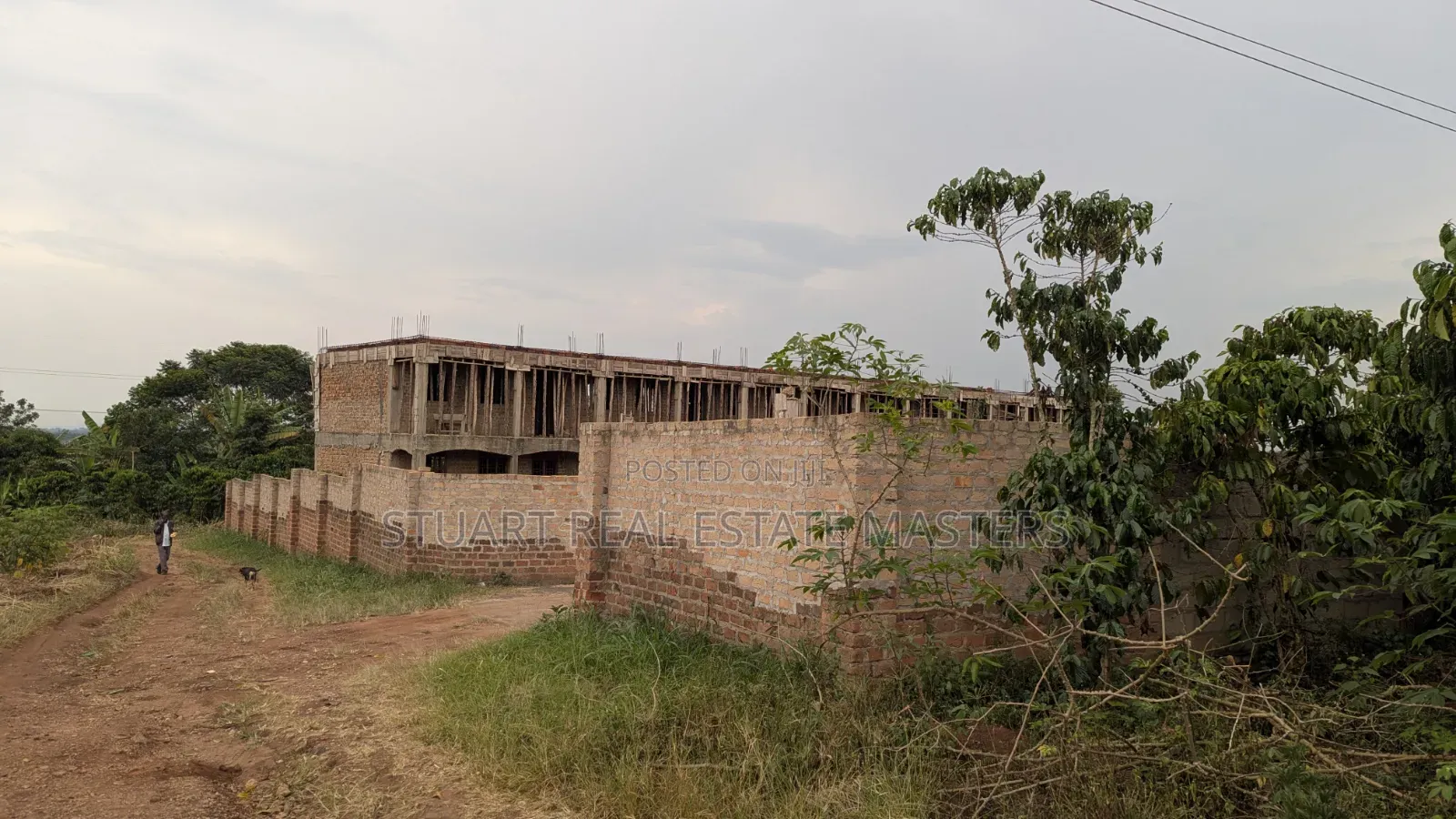 7bdrm Block of Flats in Luwero TC for sale