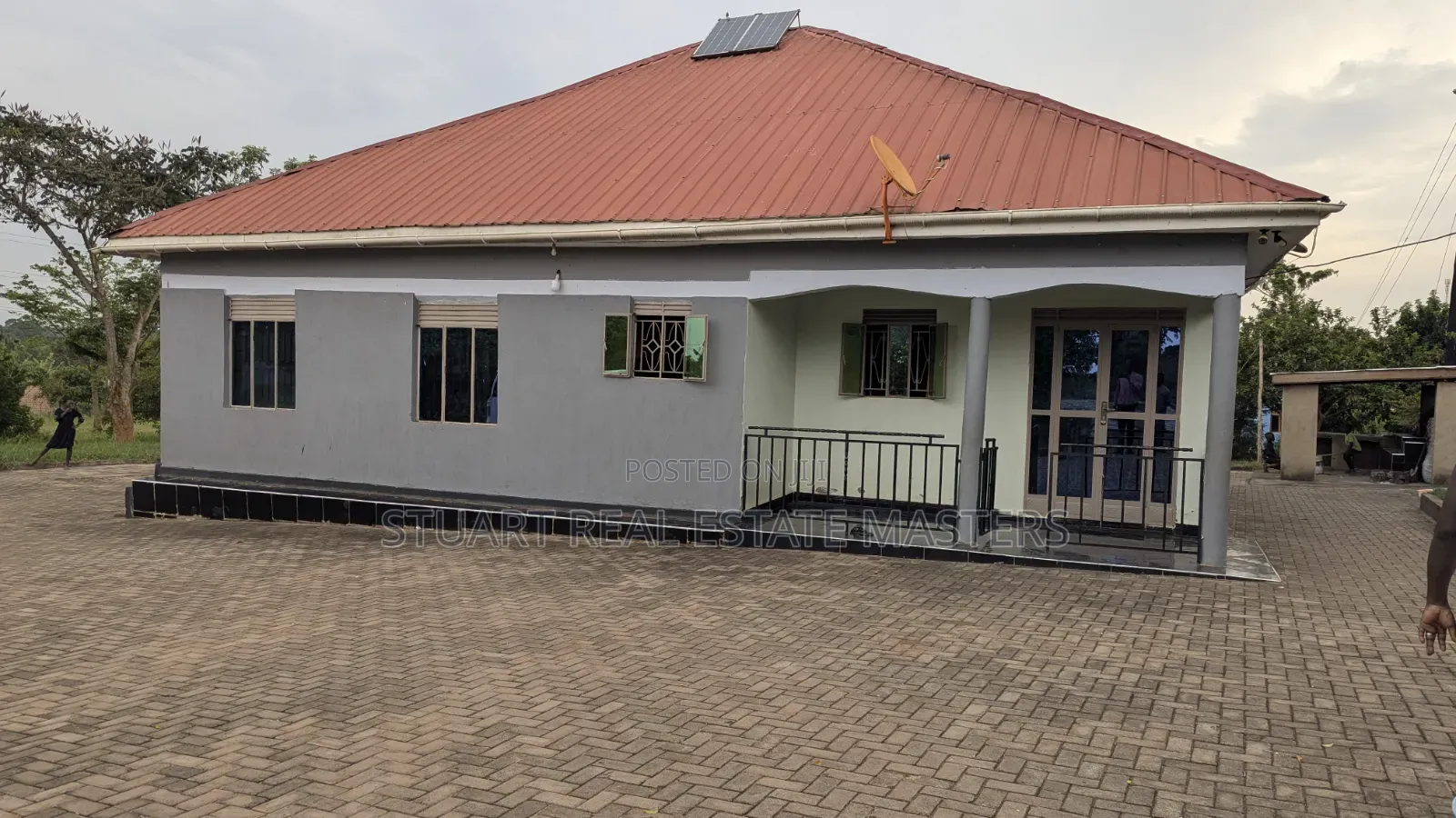 7bdrm Block of Flats in Luwero TC for sale