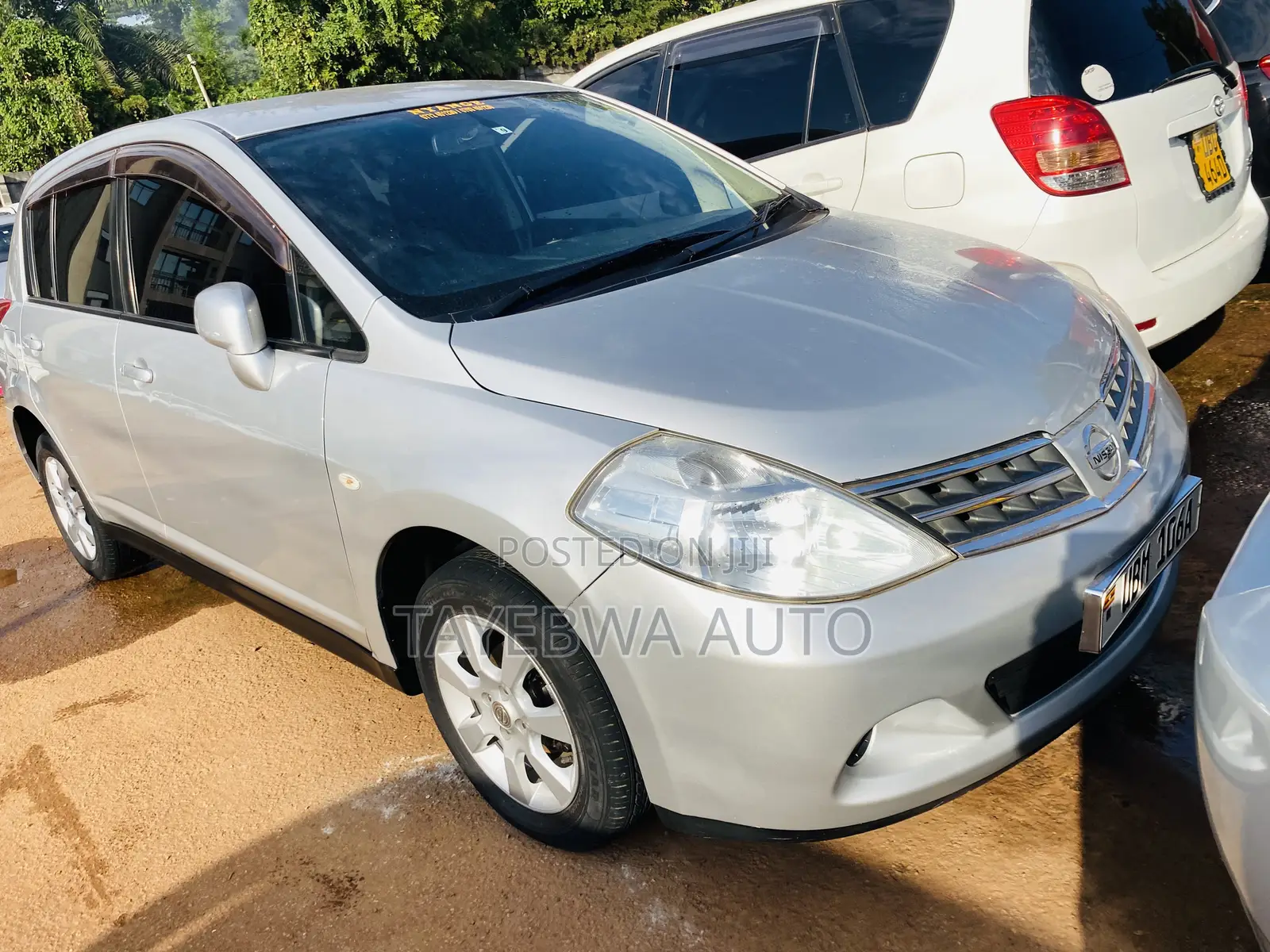 Nissan Tiida 1.5L 16V 2010 Silver