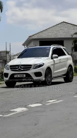 Mercedes-Benz GLE-Class 2018 White