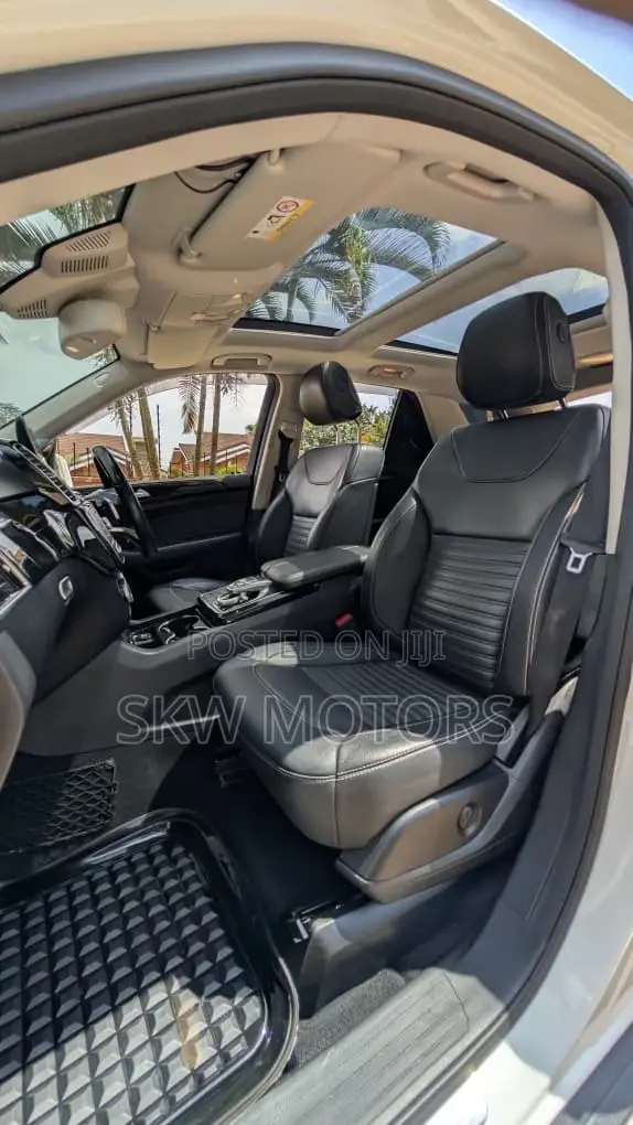 Mercedes-Benz GLE-Class 2018 White
