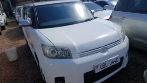 Toyota Corolla Rumion 2010 White