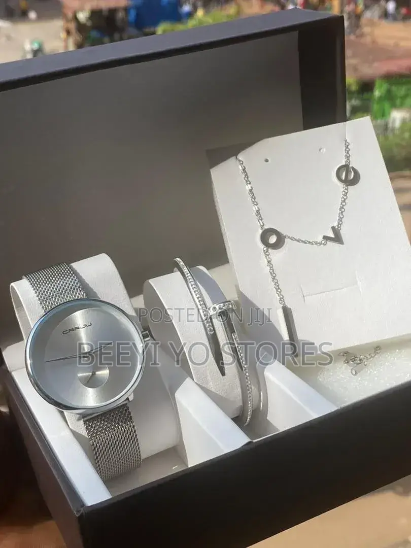 Elegant Women’S Gift Set