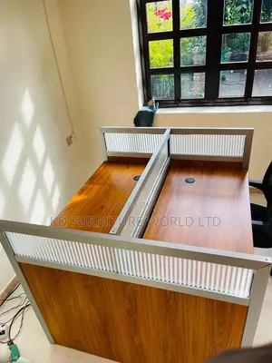 2 Ways Seater Workstation