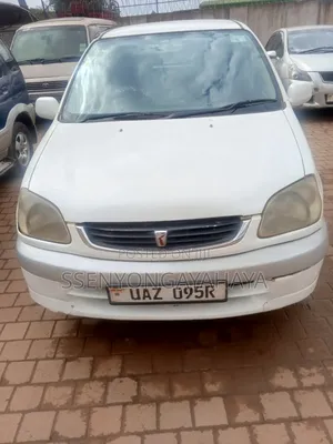 Toyota Raum 2000 White