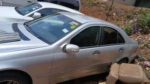 Mercedes-Benz C200 2005 Silver