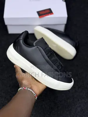 Adidas Acesmash Sneakers