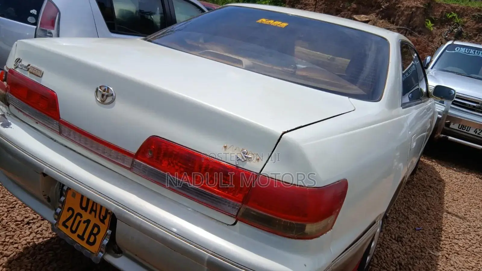 Toyota Mark II 2002 White