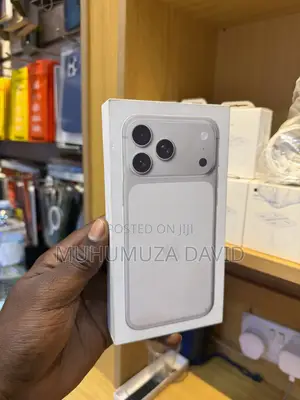 New Apple iPhone 17 Pro Max 256 GB Silver