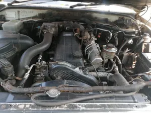 Toyota Land Cruiser 2004 Silver