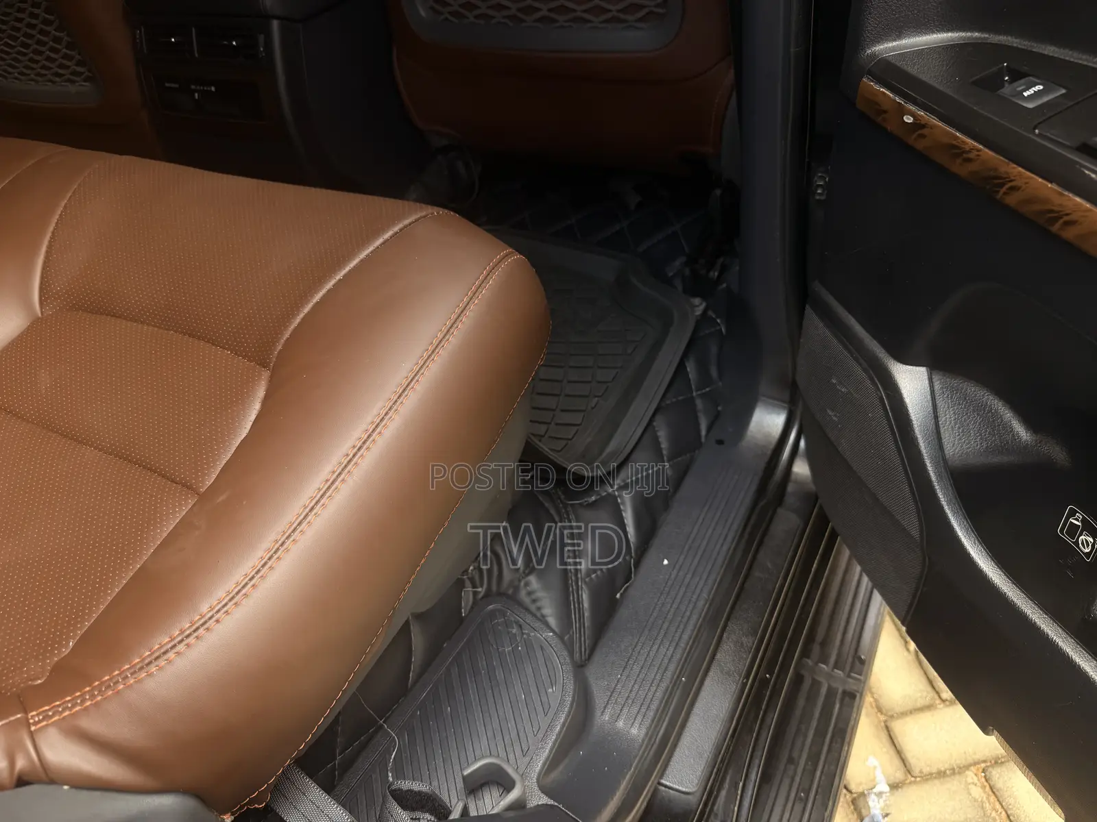 Toyota Land Cruiser 4.5 V8 GXR 2018 Black