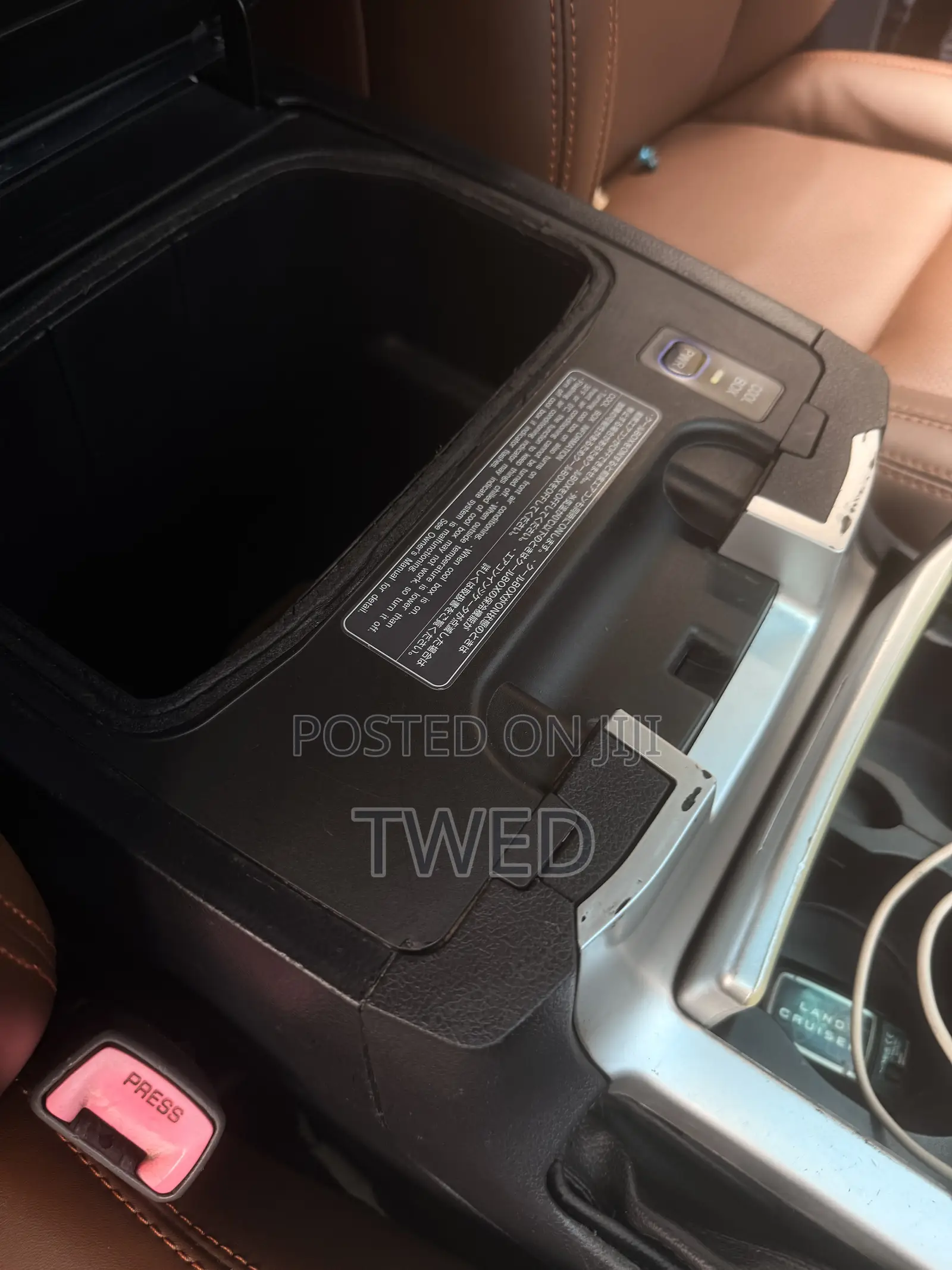 Toyota Land Cruiser 4.5 V8 GXR 2018 Black