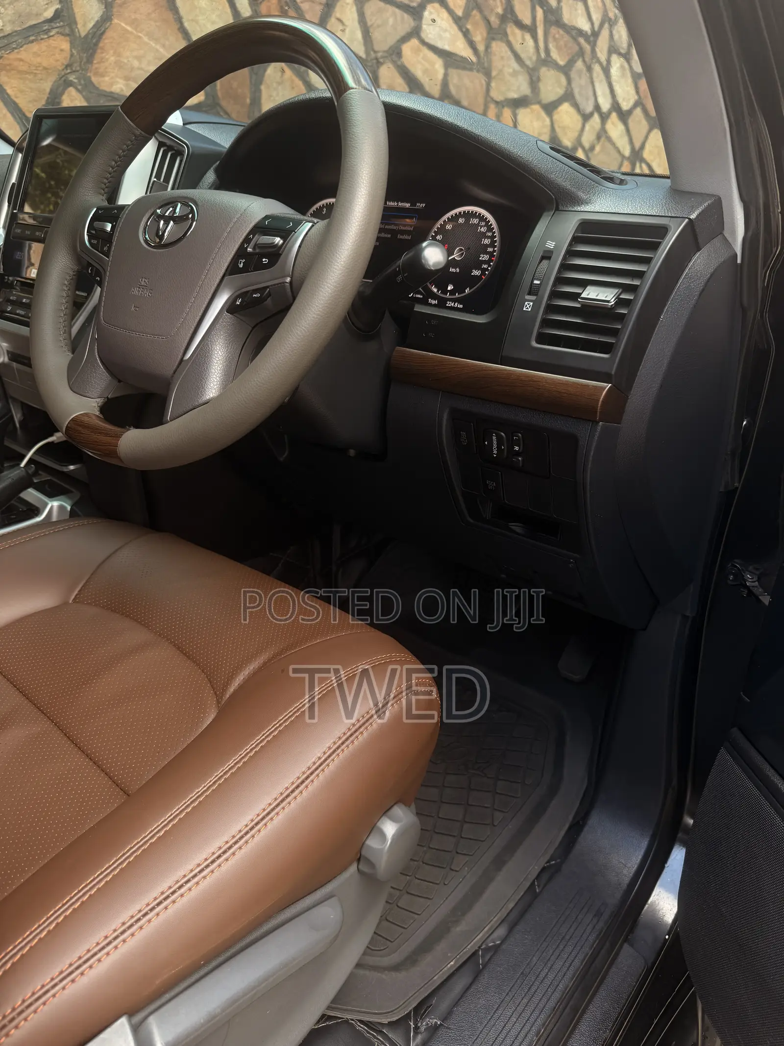 Toyota Land Cruiser 4.5 V8 GXR 2018 Black