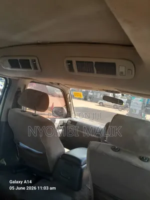Toyota HiAce 2002 White