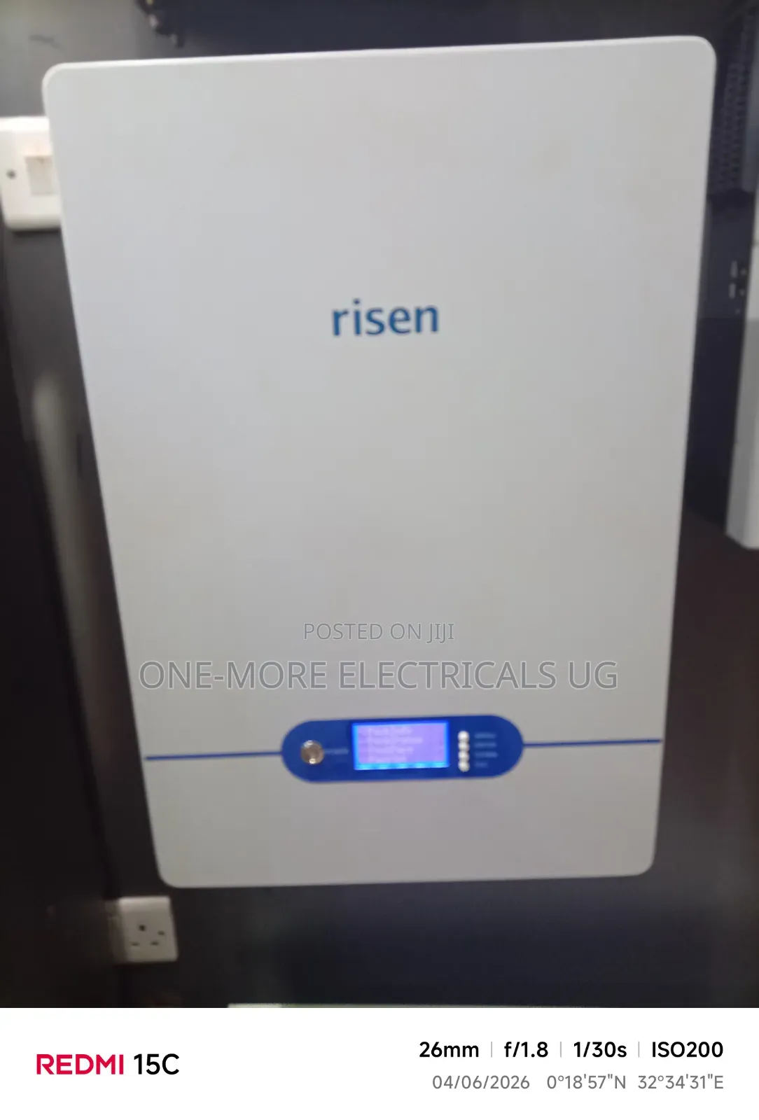 Smart Hybrid Inverter Charger 3kva/24volts