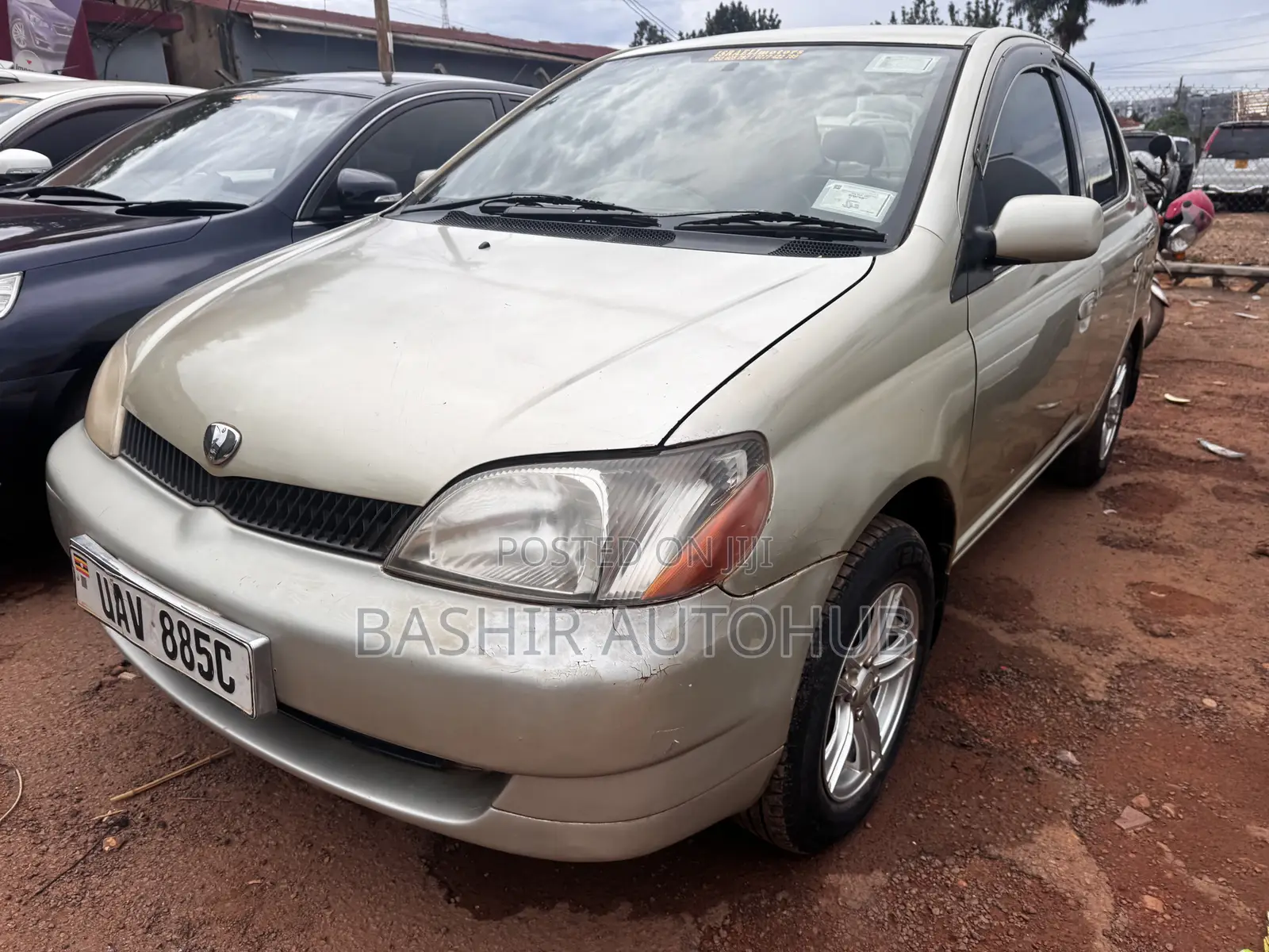 Toyota Platz 2003 Silver