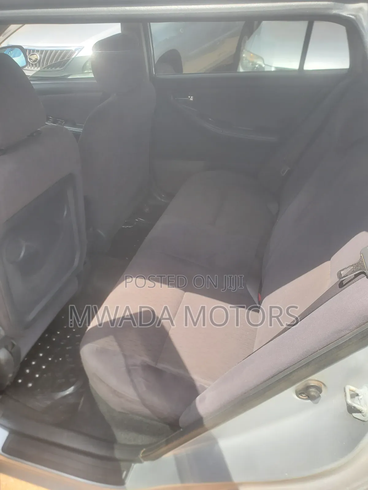 Toyota Corolla Fielder 2010 Silver