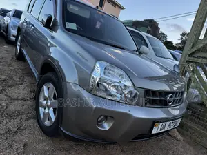 Nissan X-Trail 2010 Silver