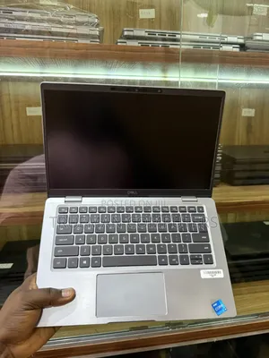 Laptop Dell Latitude 7320 16GB Intel Core i7 SSD 512GB