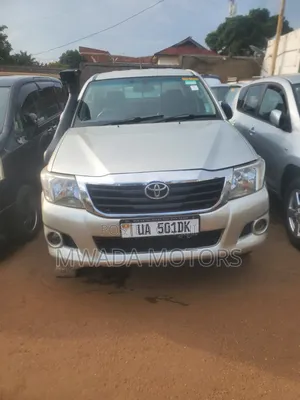 Toyota Hilux 2011 Silver