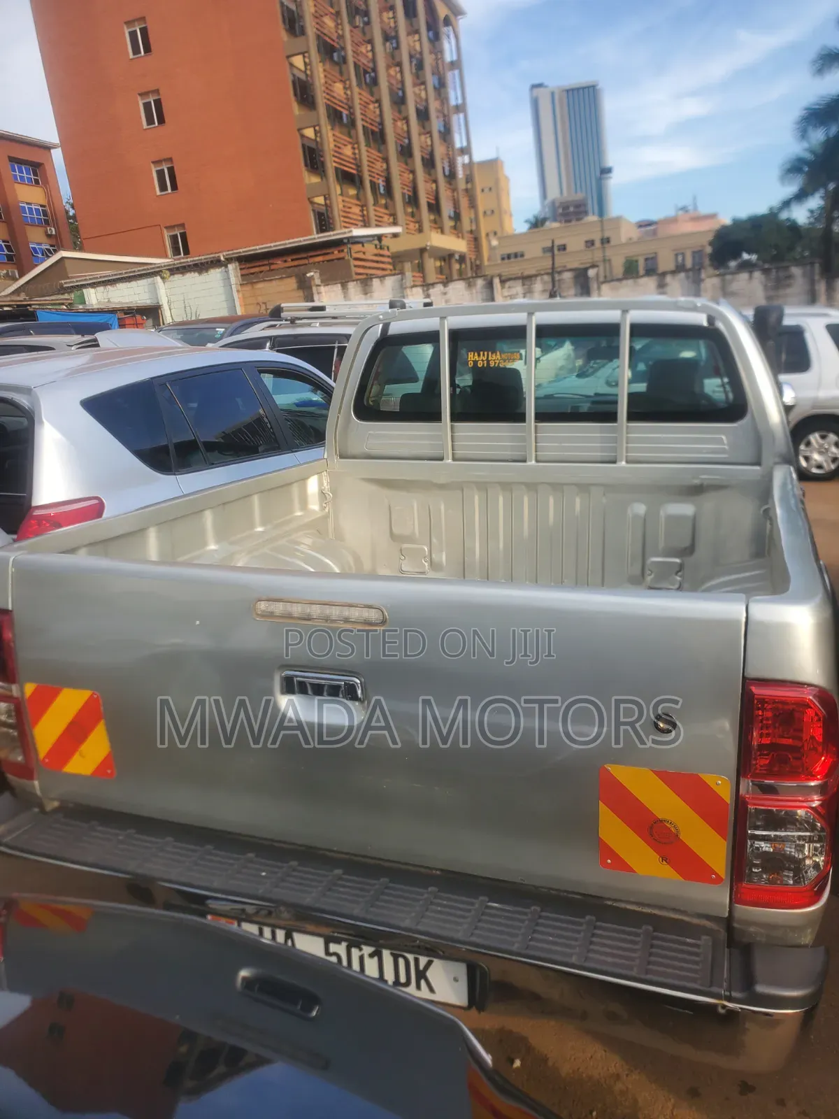 Toyota Hilux 2011 Silver