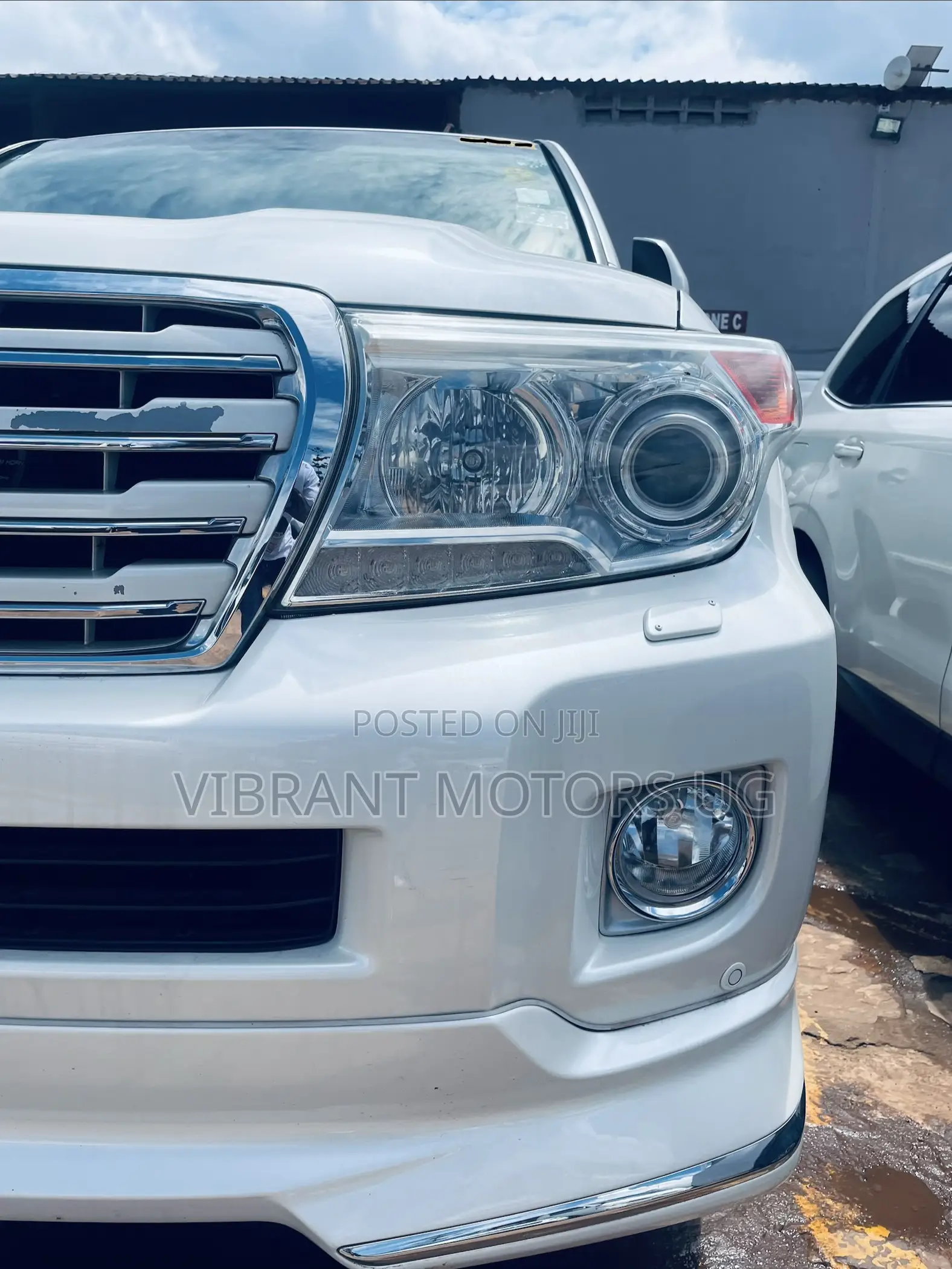 Toyota Land Cruiser 2015 White