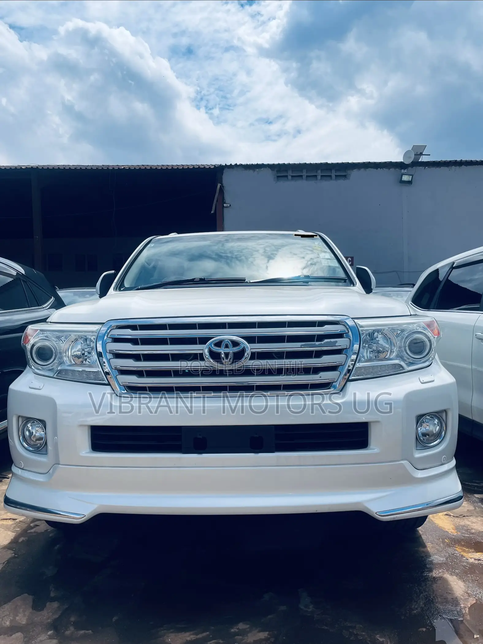 Toyota Land Cruiser 2015 White