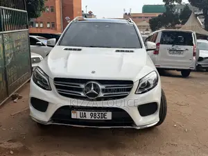 Mercedes-Benz GLE-Class 2018 White