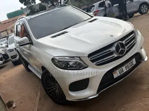 Mercedes-Benz GLE-Class 2018 White